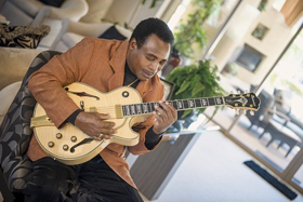 George Benson Comes to Van Wezel  Image