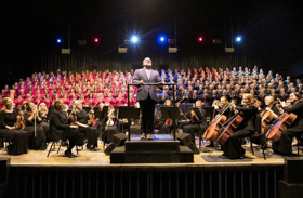 SFGMC's Dr. Tim Seelig Guest Conducts the Mormon Tabernacle Choir 
