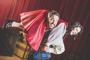 Review: A Dynamite Duo Makes KISS ME KATE A Golden Age Delight Image