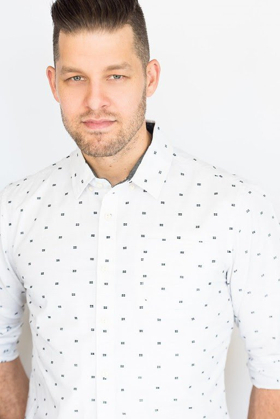 Ben Thompson Joins the Cast of WAITRESS Tonight Image