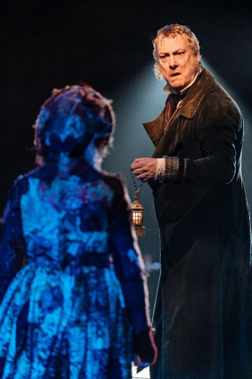 Review: A CHRISTMAS CAROL, Old Vic Image