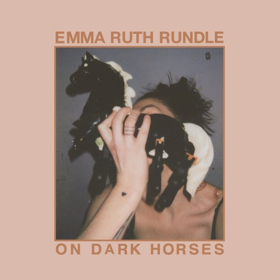 Emma Ruth Rundle Premieres Soaring New Single DARKHORSE  Image