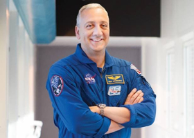 Astronaut Mike Massimino Back to Host Season 2 of THE PLANETS AND BEYOND on Science Channel 