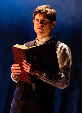 Review: FOXFINDER, Ambassadors Theatre Image