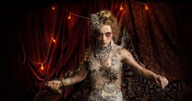 Sprakande Cirkusshow När Elvira Madigan öppnar Parkteaterns Säsong Image