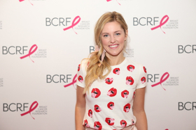 MEAN GIRLS' Taylor Louderman Brings Comfort To The Star Studded 'Broadway Bee' 