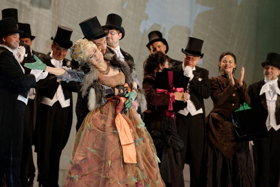 San Francisco Opera Presents New Production of Massenet's MANON Image