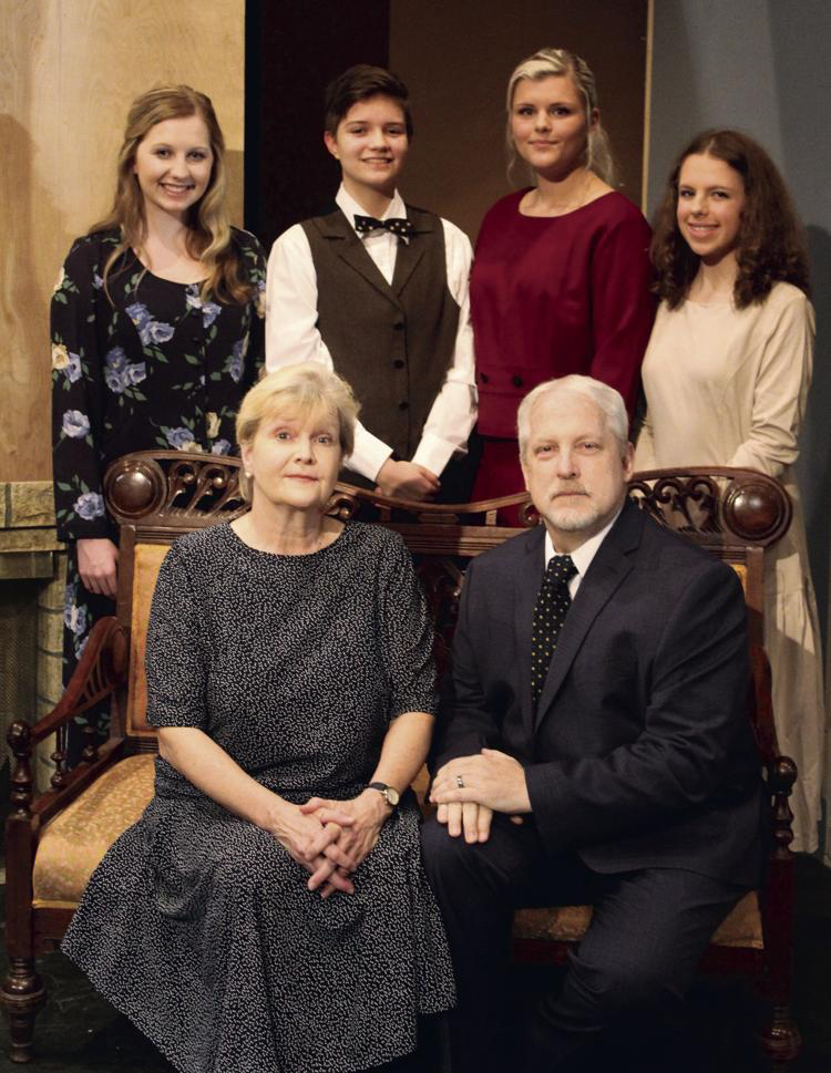 Review: CHEAPER BY THE DOZEN is Precious Time Well Spent at Bellevue Little Theatre Image
