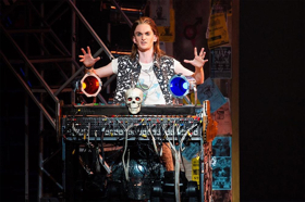 Review: ROCK OF AGES at Des Moines Performing Arts: Nothing But a Good Time Image