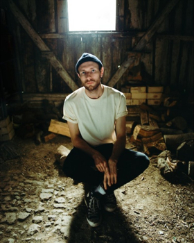 Novo Amor Releases Debut Album 'Birthplace' Image
