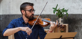 Spanish Violinist Daniel Pinteño To Replace Stefano Montanari In Sept  Image