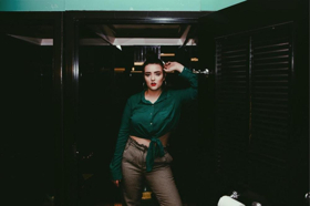 Dearly Premieres Debut Single 'Get With You Alone' Image