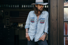 Billy Ray Cyrus to Perform On THE LATE LATE SHOW WITH JAMES CORDEN Tonight 