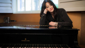 Review: RITA WILSON'S LINER NOTES Spotlights Stories Behind the Songs Image