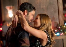 EVERY OTHER HOLIDAY To Premiere on 11/23 on Lifetime Image
