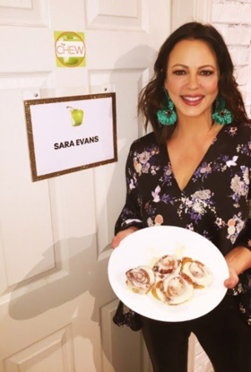 Watch: Sara Evans Spreads Holiday Cheer on THE CHEW  Image