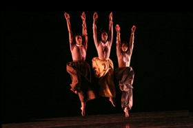 Review: Captivating Audiences Once Again with GARTH FAGAN DANCE Image