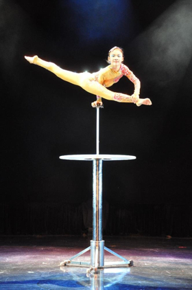 CIRQUE D'OR Brings High-Flying Fun To Victoria Theatre Image