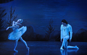 Review: SWAN LAKE, Richmond Theatre Image