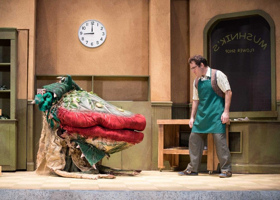 BWW Reviews: MNM's LITTLE SHOP a Star-Studded Suppertime Image