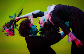 Kneehigh Return to HOME With the Award-Winning
THE FLYING LOVERS OF VITEBSK 