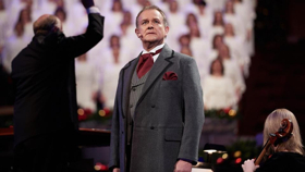 BWW Exclusive: Sutton Foster & Hugh Bonneville Join Mormon Tabernacle Choir for Magnificent Christmas Concert 