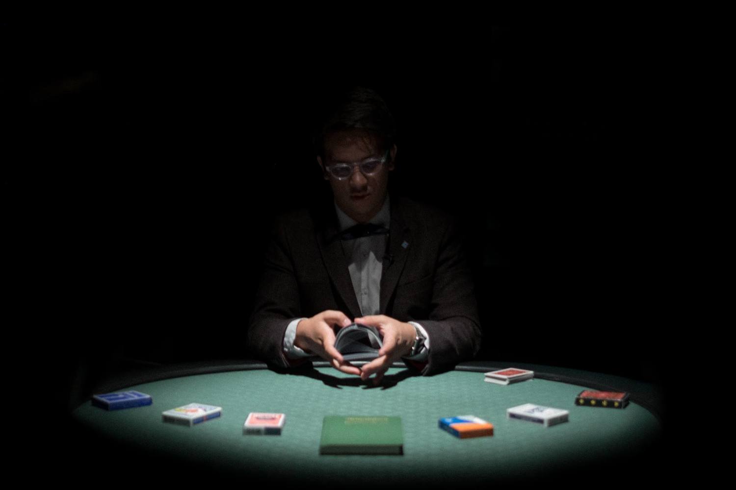 Review: THE EXPERT AT THE CARD TABLE - HOW TO CHEAT AT CARDS: ADELAIDE FRINGE 2018 at La Boheme 