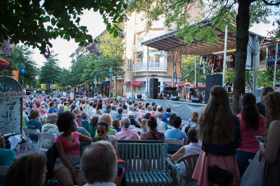 Signature Theatre Hosts an Open House On August 5 Image
