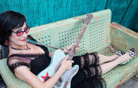 Austin-Based Blues Rocker Rosie Flores Announces New Single DRIVE DRIVE DRIVE Image