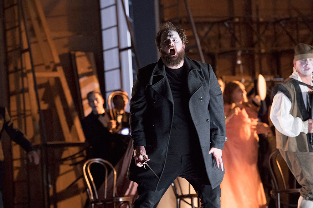 Review: HAMLET: ADELAIDE FESTIVAL 2018 at Adelaide Festival Theatre Image