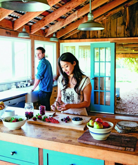 Review: NEWLYWED COOKBOOK Inspires You to Cook Great Recipes Together Image