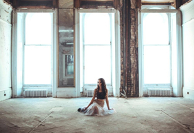Astræa Releases Ethereal New Single DON'T LET GO Image