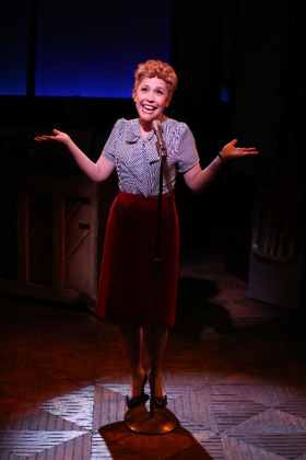 Review: SMART BLONDE Staring Andréa Burns at 59E59 is a Sure Fire Hit Image