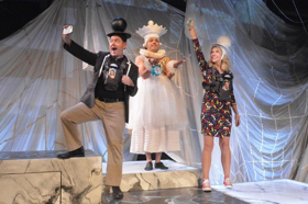 BWW Review: Madcap Romantic Comedy Road Trip ASHES TO ASHES Offers Laughs Galore at Every Stop 