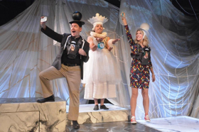 Review: Madcap Romantic Comedy Road Trip ASHES TO ASHES Offers Laughs Galore at Every Stop 