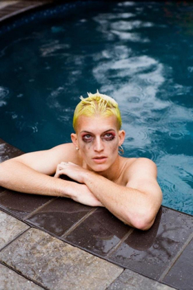 Gus Dapperton Announces Debut Album 'Where Polly People Go To Read' Image