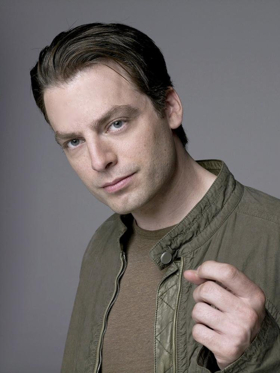 Justin Kirk Returns To Showtime in New Comedy Series KIDDING Image