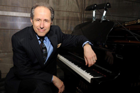 Hoff-Barthelson Continues Great Composers Lecture Series with 'The Music of Love and Passion' Image