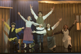 THE GOLDBERGS to Perform FIDDLER ON THE ROOF For Annual Broadway Tribute Episode Image