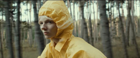 Austrian Songstress AVEC Shared Her Latest Enticing Single And Video UNDER WATER Image