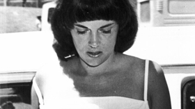 Review: LETTERS TO LINDY Gives An Amazing Insight Into One Of Australia's Most High Profile Cases Through The Archive Of Letters Sent To Lindy Chamberlain. Image
