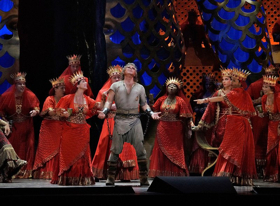 Review: Met Opera Season Opens with New SAMSON ET DALILA, in Crazy, Rich Philistine Style Image