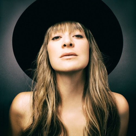 Jill Barber's GIRL'S GOTTA DO Reaches #1 On Apple Music Canada's Singer-Songwriter Chart Image