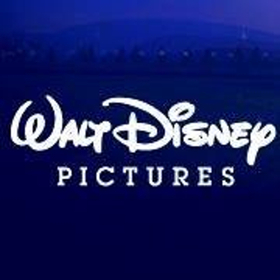 Jesse Plemons Joins Dwayne Johnson & Emily Blunt In Disney's JUNGLE CRUISE 