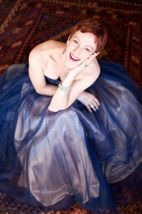 Broadway Vet Lisa Vroman to Join Pasadena Symphony for 'HOLIDAY CANDLELIGHT' Concert Image