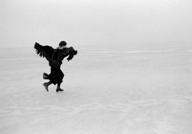 Morrison Hotel Gallery Presents 'JONI' - A Photography Exhibit Image
