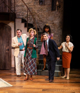 Review: NOISES OFF at TRT is a Sidesplitting Comedy Wonderfully Performed Image