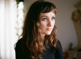 Noel Wells Releases Debut Single, 'Sunrise' Image