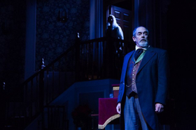 A CHRISTMAS CAROL Breaks Sales Records At Merrimack Repertory Theatre  Image