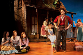 Review: OKLAHOMA at OGUNQUIT PLAYHOUSE Image